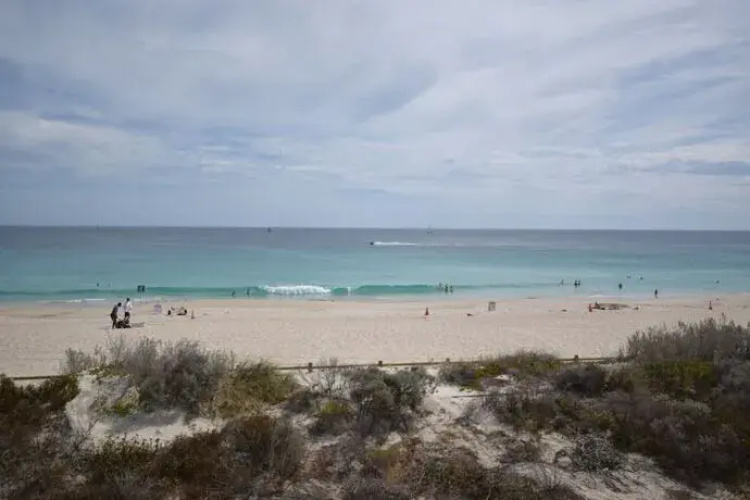 West Beach Lagoon 219, Sleeps 3