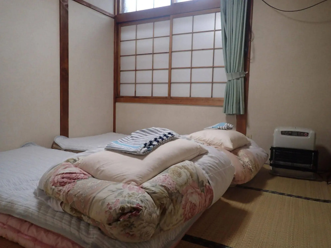 Guest House Shikotsu Kamui - Hostel
