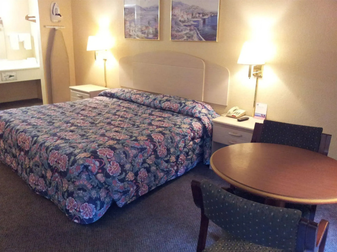 Regency Inn