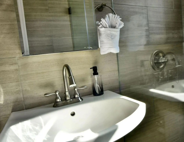 Broadway Suites Downtown by RocketStay