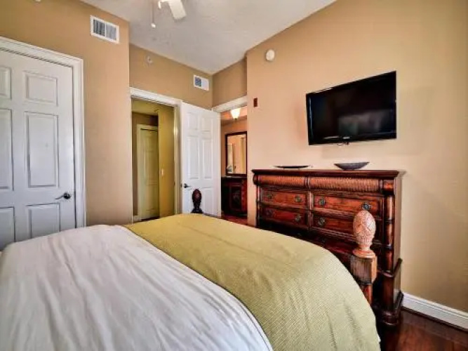 Bay Harbor 302