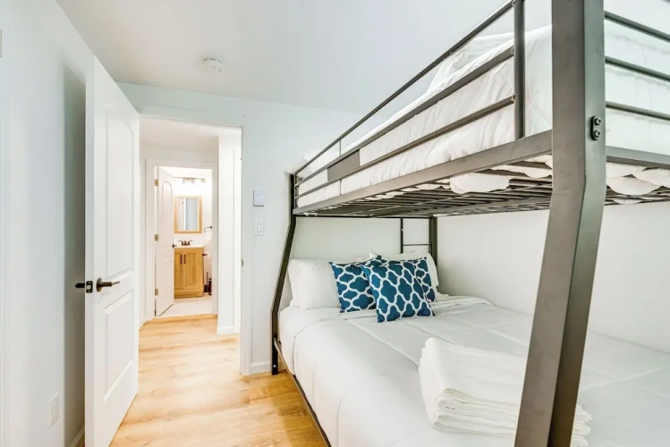 3 Bedrooms Cottage