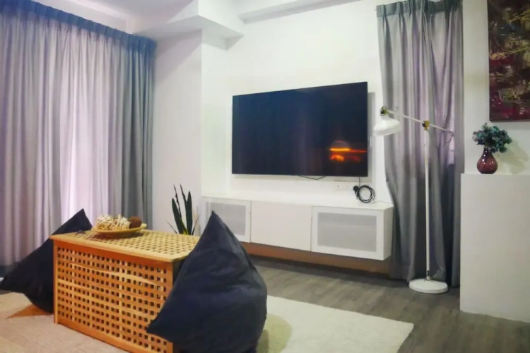 3 Bedrooms Apartment