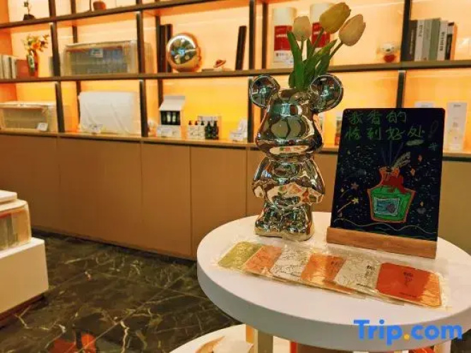Dawn Planet Hotel (JD Headquarters Store)