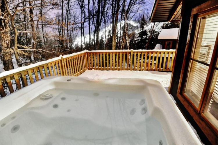 3 Bedrooms Chalet