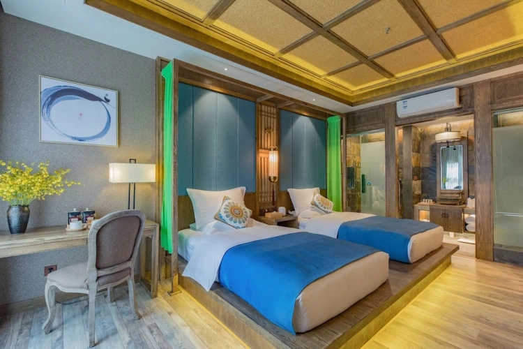 Superior Twin room
