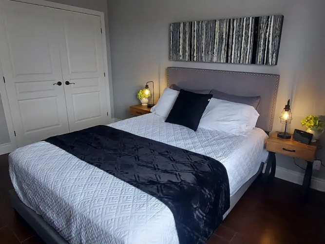 Champlain Condo 202