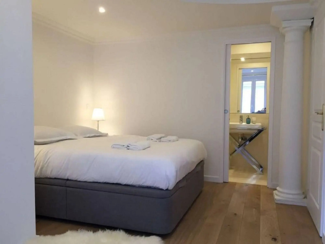 Bellechasse Suite Apartment