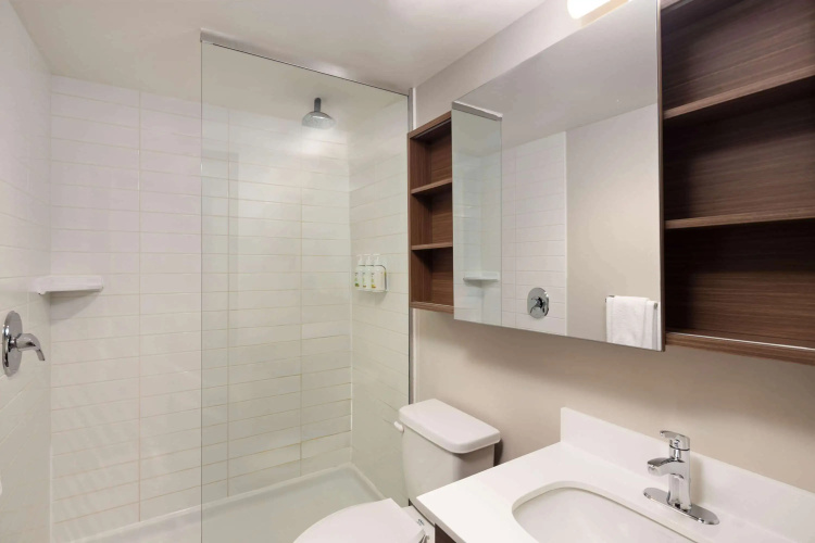 Microtel Inn & Suites By Wyndham Kirkland Lake photo 9