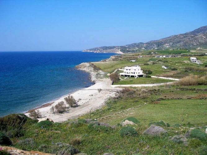 3 Bedrooms Villa with balcony