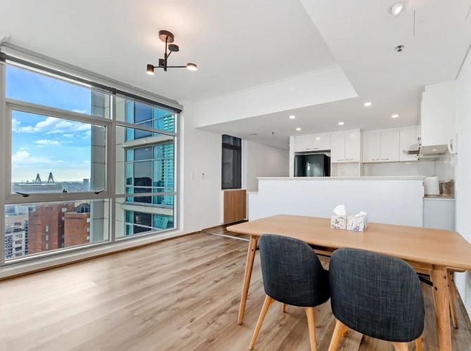 3 Bedrooms Apartment with city view