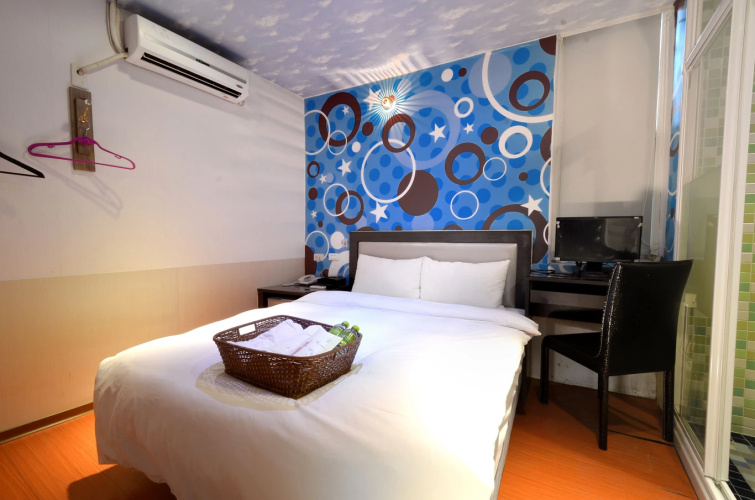 Happiness Inn