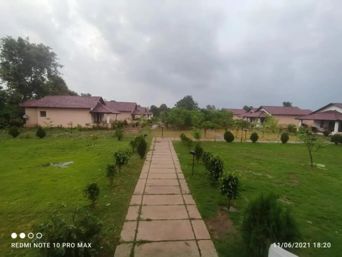 Tuli Veer Bagh Resort Turia