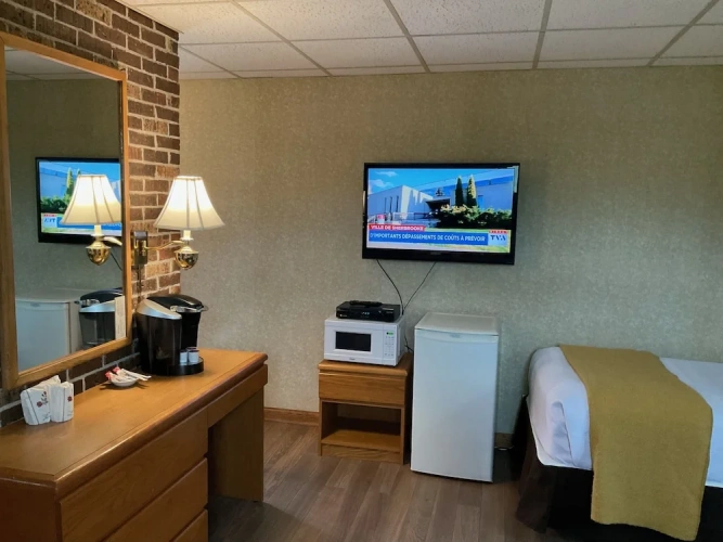Standard Triple Family room