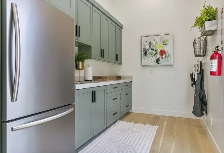 4 Bedrooms Cottage