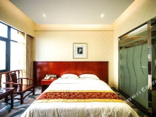 Standard Double room with river view