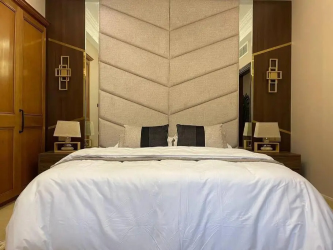 Cheerful 4-bedroom Villa With Shared Pool