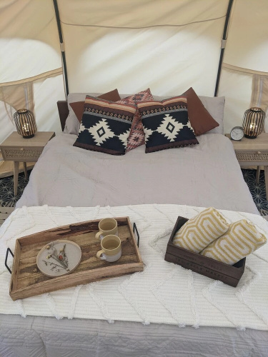 Immaculate Lotus Belle Tent Retreat, North Devon