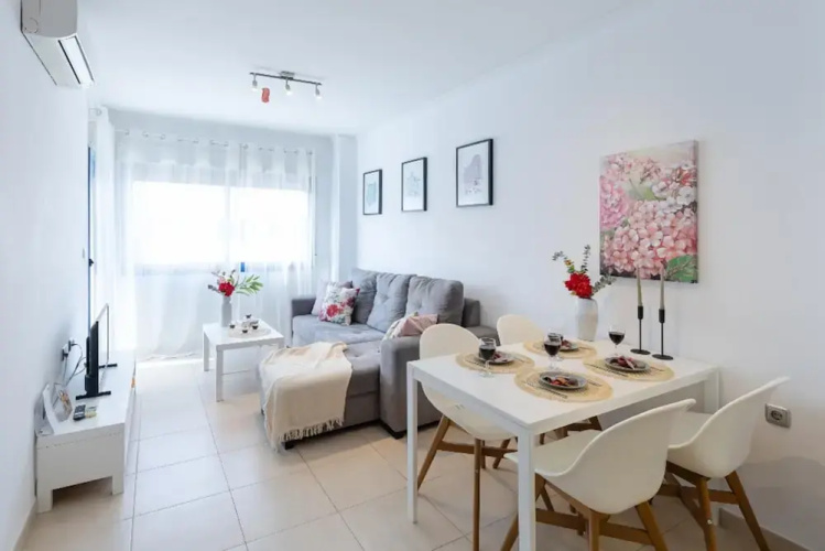 1bed & Sofabed-seaside Apt-quiet Location-parking