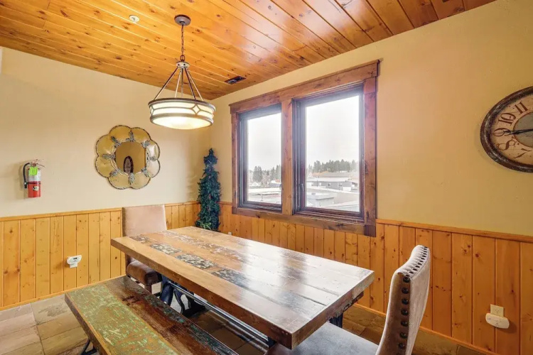 Walkable Condo in Dtwn Mccall! Lake View + Balcony