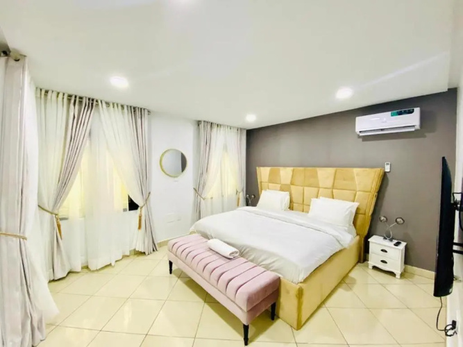 3 bedroom luxury apartments