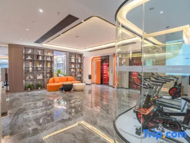 Ease Hotel (ZiGui Qu Yuan Hometown Store)