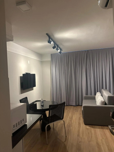 Flat Rua Bela Cintra 1356