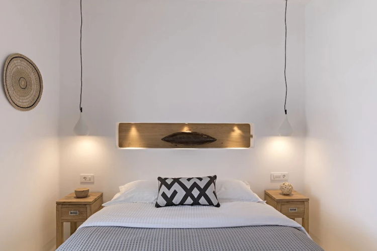 3 Elements by Stylish Stays