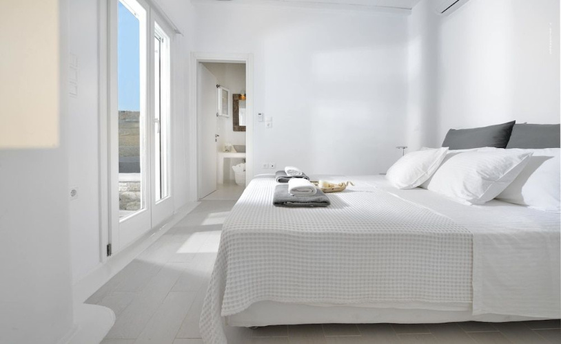 Villa Blanca Duo