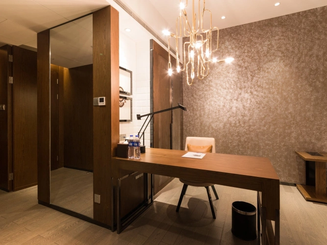 Deluxe Suite