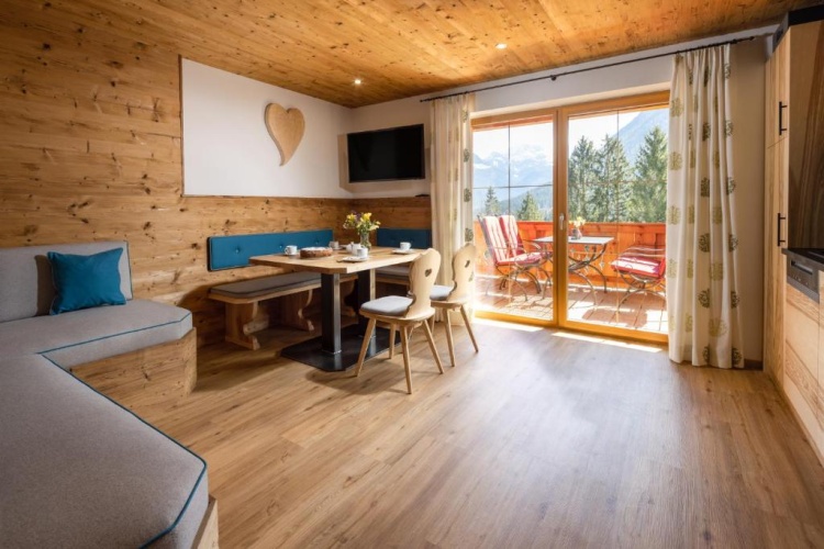 Apartment with balcony