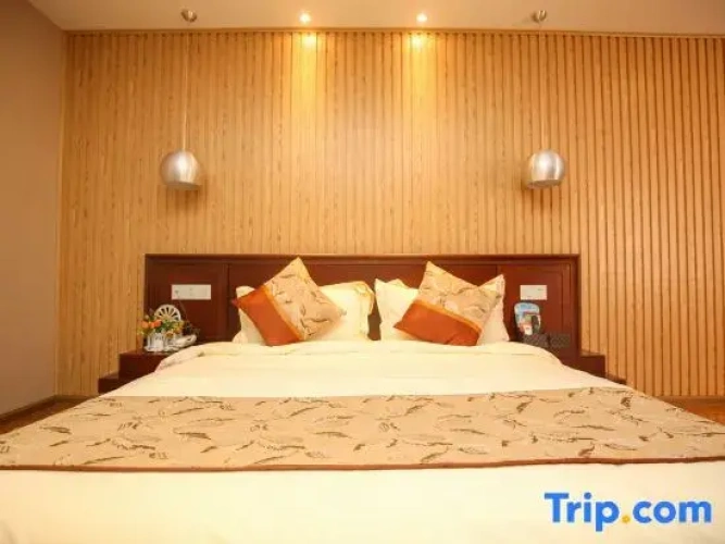 Standard Double room with lake view