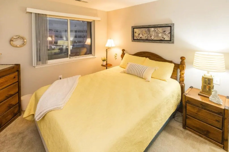 28th St Condo 304
