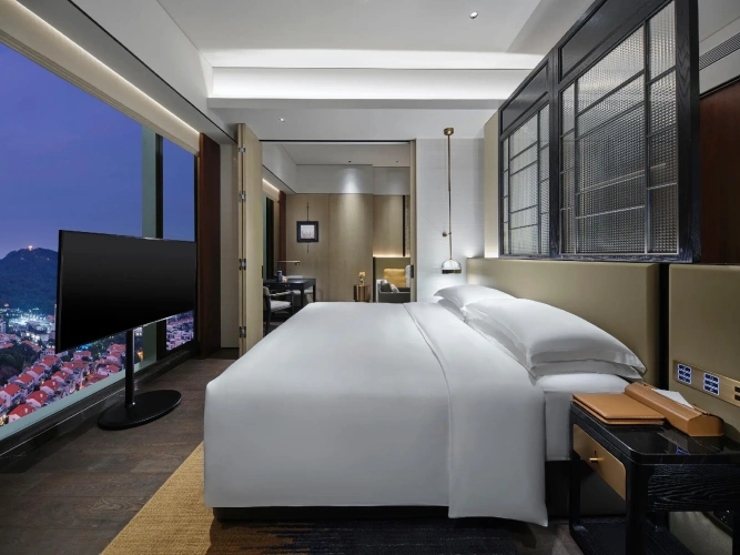 1 Bedroom Double Suite