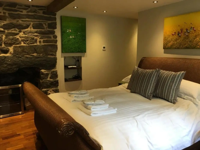 1 Bedroom Double Apartment