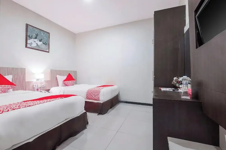 Hotel O Marina Andalas