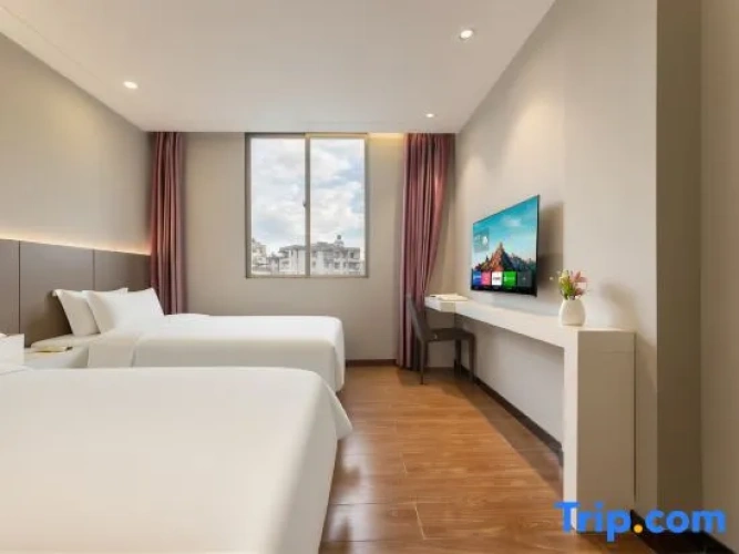 1 Bedroom Business Family Suite