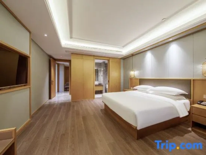 2 Bedrooms Superior Suite with sunset view