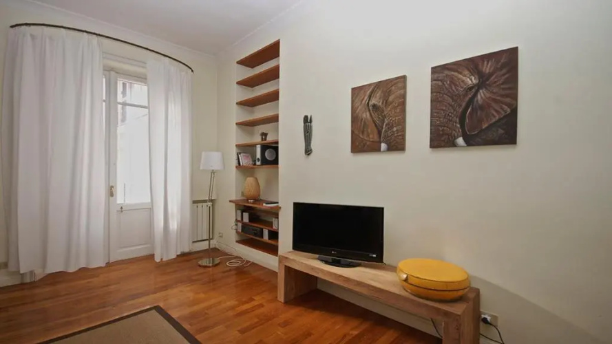 Colosseum Apartment