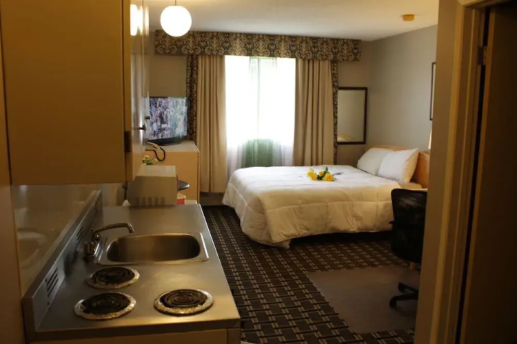 Hillcrest Motel