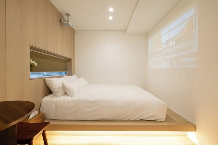 Comfort room