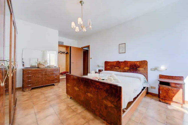 Elena Apartment