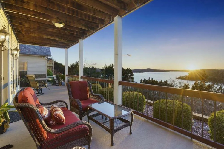Table Rock Manor at Whitefish Bay