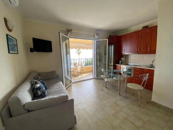 Type Aa5rcocomat bed quality apartment