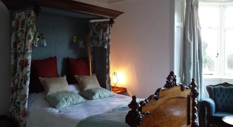 Heddon's Gate Hotel