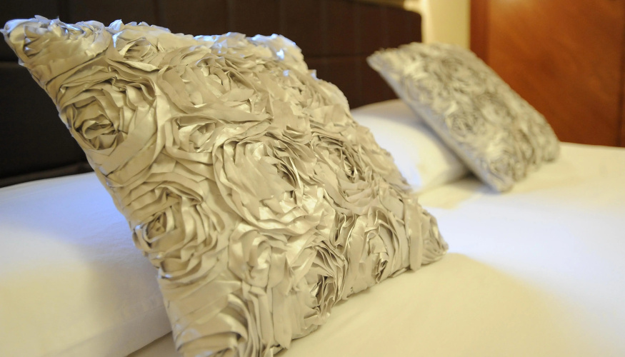 Onyx Suites & Apartments