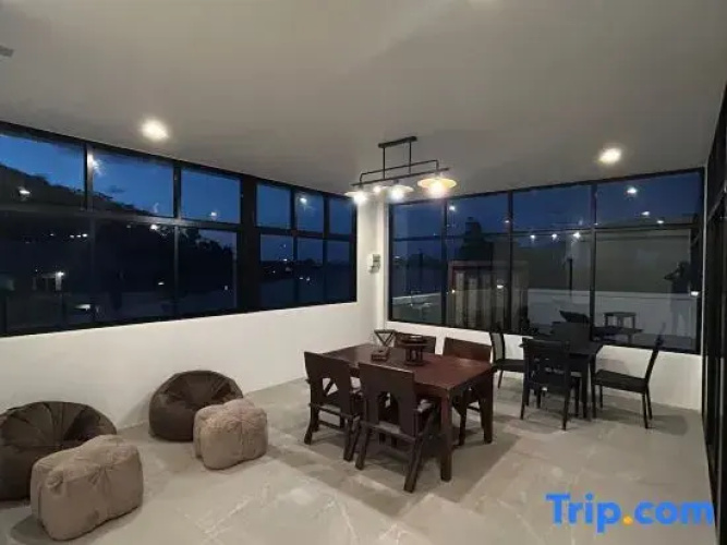 Luxury 4BR Private Pool Villa + Sunset Rooftop