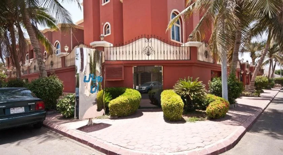 Royal In Villas