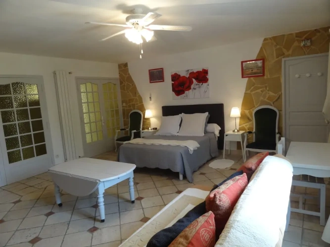 Deluxe Apartment