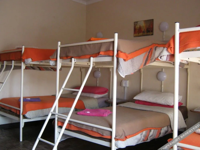 Terrylin Backpackers - Adults Only